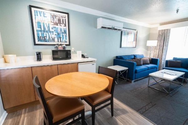 Alexis Park All Suite Resort image 23